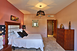 Suite1 bedroom
