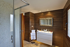 Suite2 bathroom