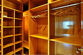 Suite2 wardrobe